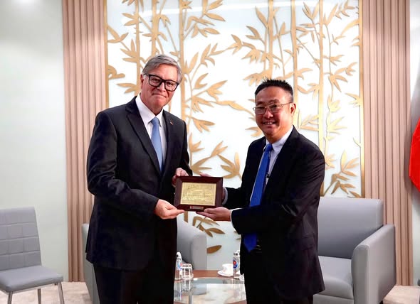 Giám đốc Sở Ngoại vụ Thành phố Hồ Chí Minh tiếp ông Arild Haugan – Lãnh sự Danh dự Na Uy