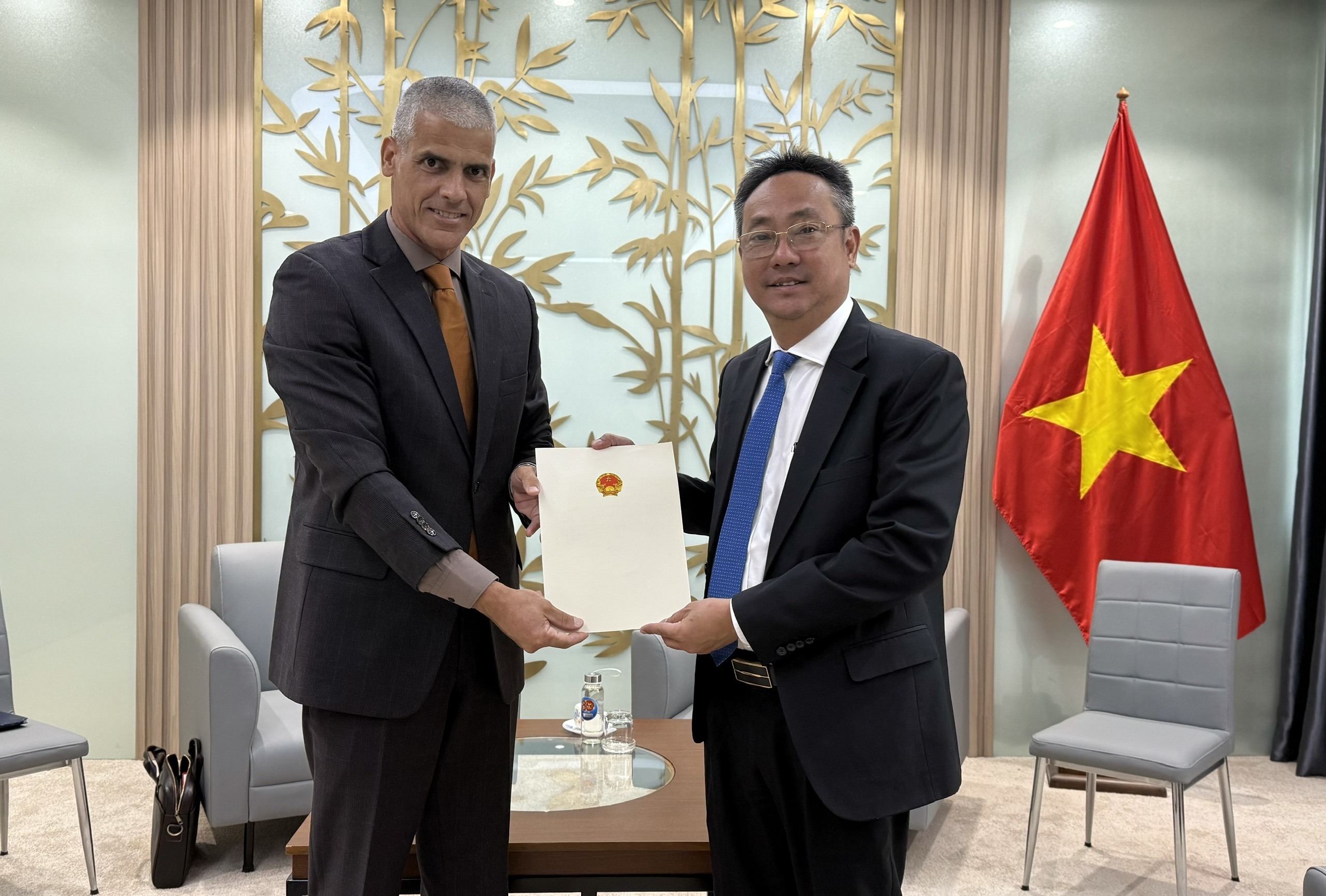 Giám đốc Sở Ngoại vụ tiếp xã giao Tân Tổng Lãnh sự Cuba tại Thành phố Hồ Chí Minh