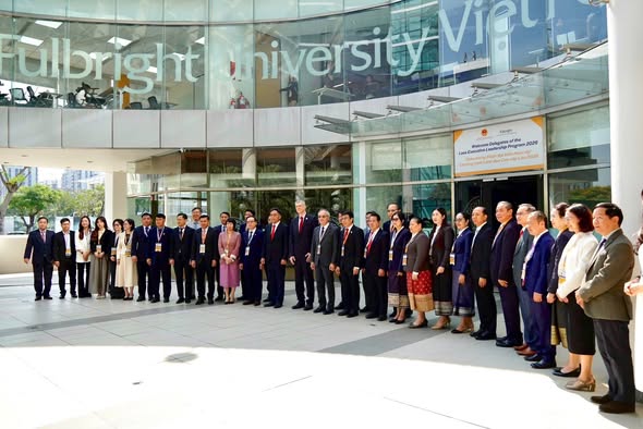 Chương trình Lãnh đạo cao cấp dành cho cán bộ trung ương và địa phương của nước Cộng hòa Dân chủ Nhân dân Lào