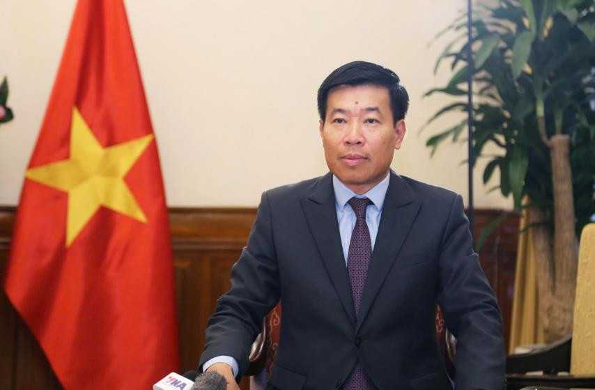 Trả lời phỏng vấn báo chí của đồng chí Nguyễn Mạnh Cường, uỷ viên trung ương Đảng, Phó Bí thư thường trực Đảng uỷ Bộ, Thứ trưởng Bộ Ngoại giao trước chuyến thăm cấp Nhà nước tới Lào của Chủ tịch nước Lương Cường